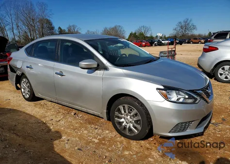 2016 Nissan Sentra S z USA, uszkodzony, nr VIN 3N1AB7AP8GY239706